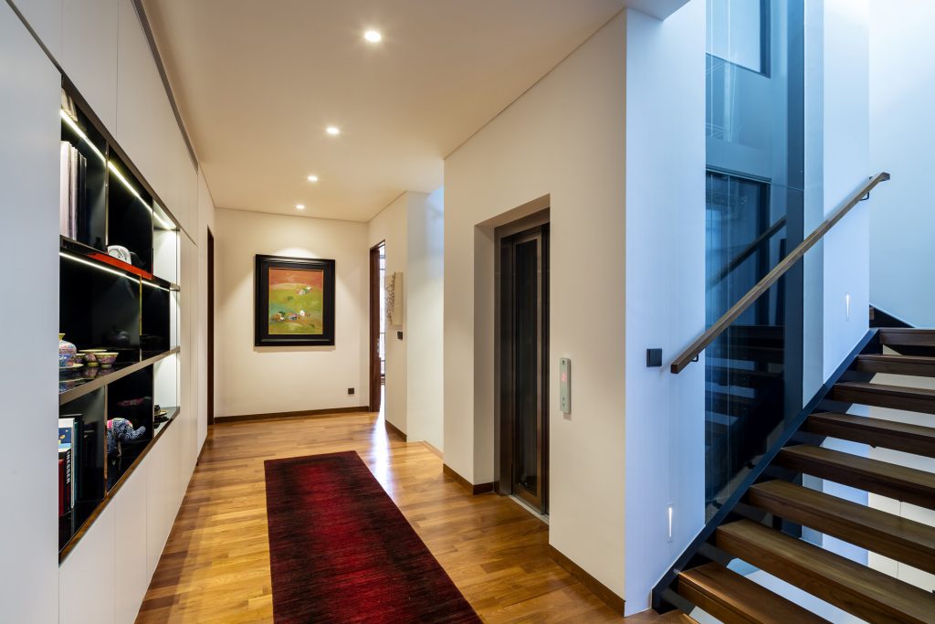 12 Coronation Drive