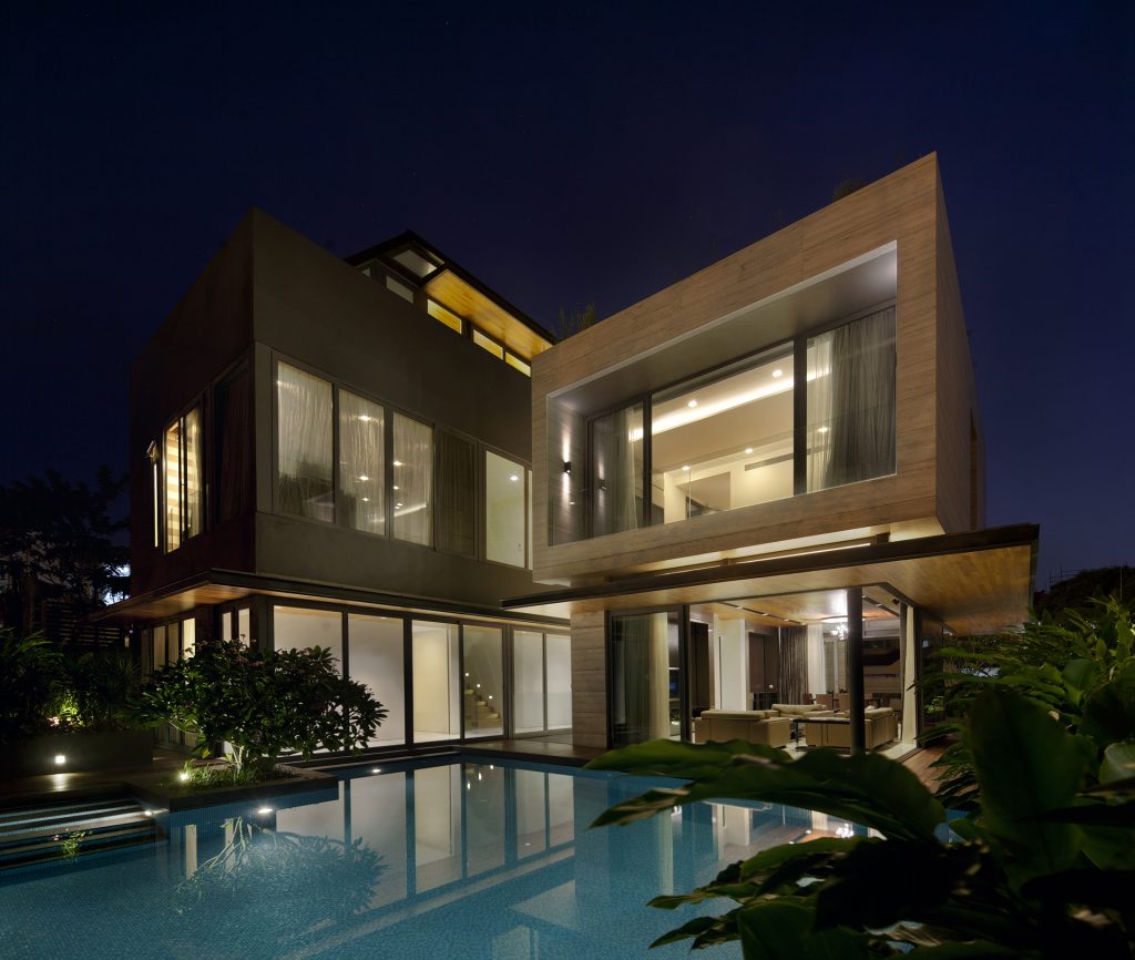 Wallflower Travertine Dream House 17