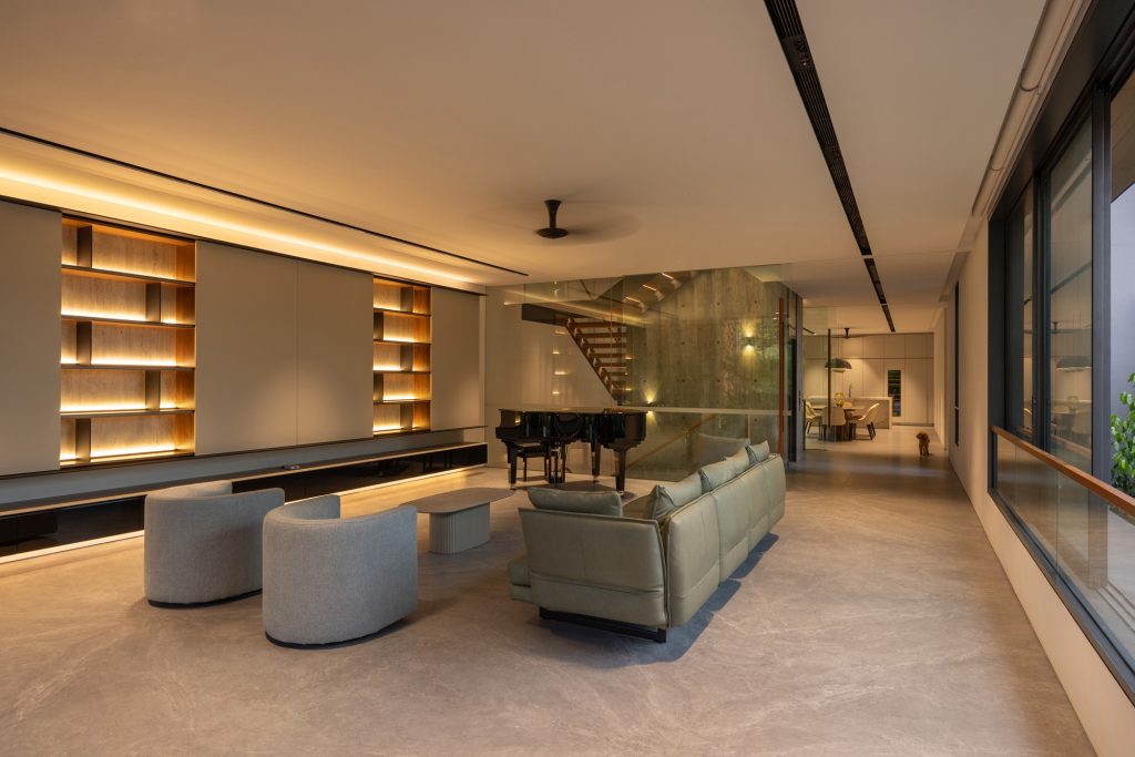 Beyond the Lattice House (15)