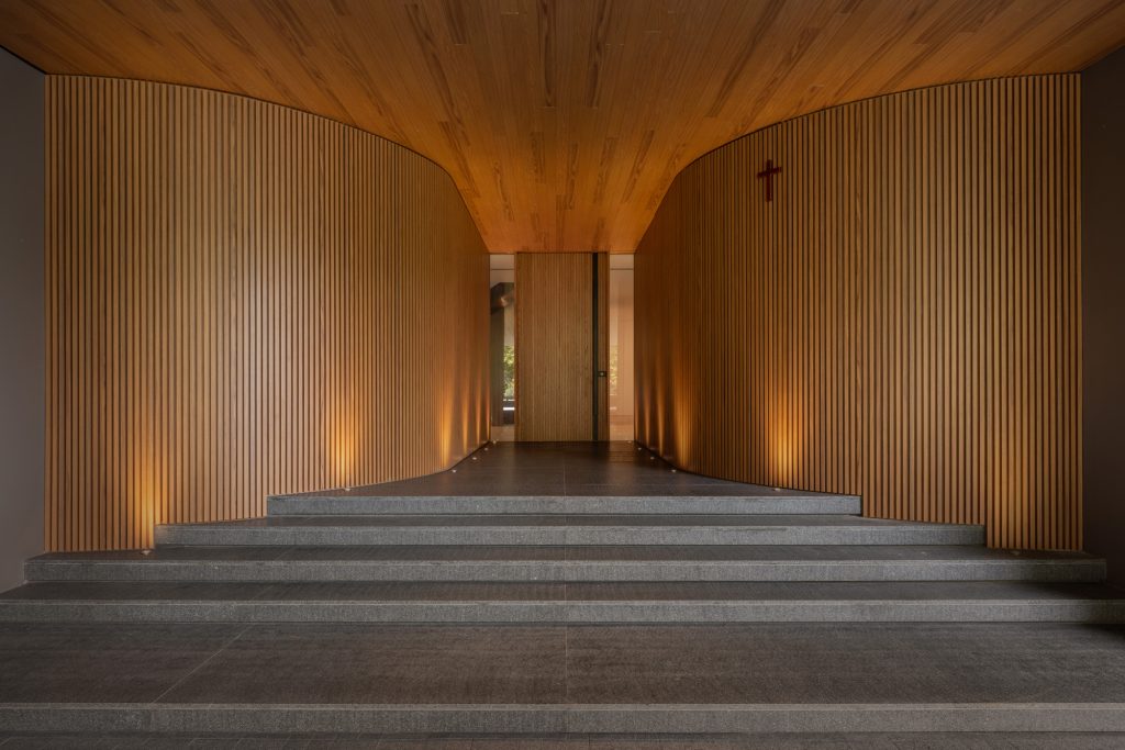 Beyond the Lattice House (17)