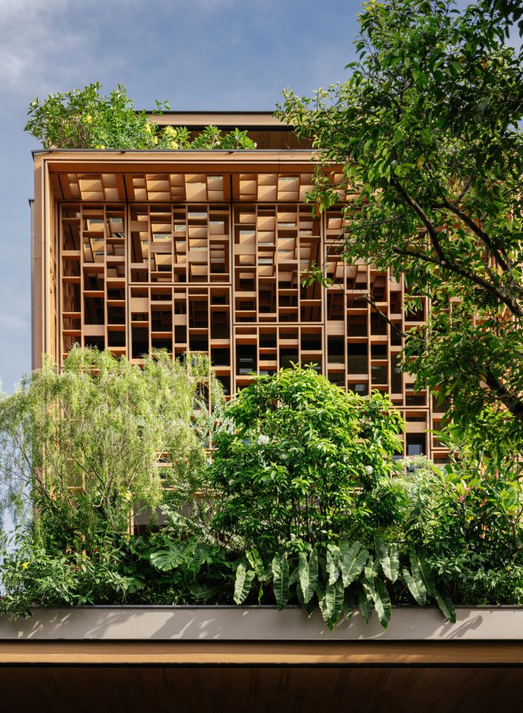 Beyond the Lattice House (3)