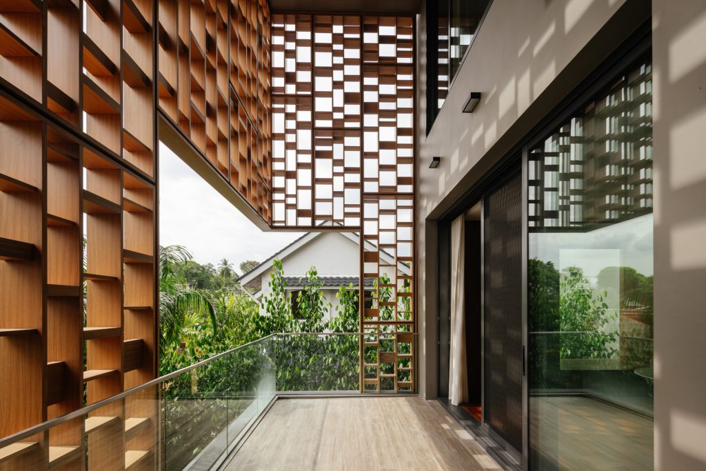 Beyond the Lattice House (7)